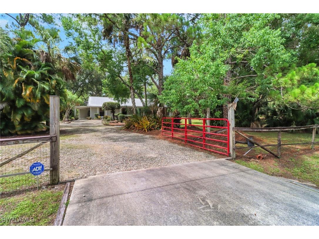 3110 10th Avenue SE Naples FL 34117 225075915 image2