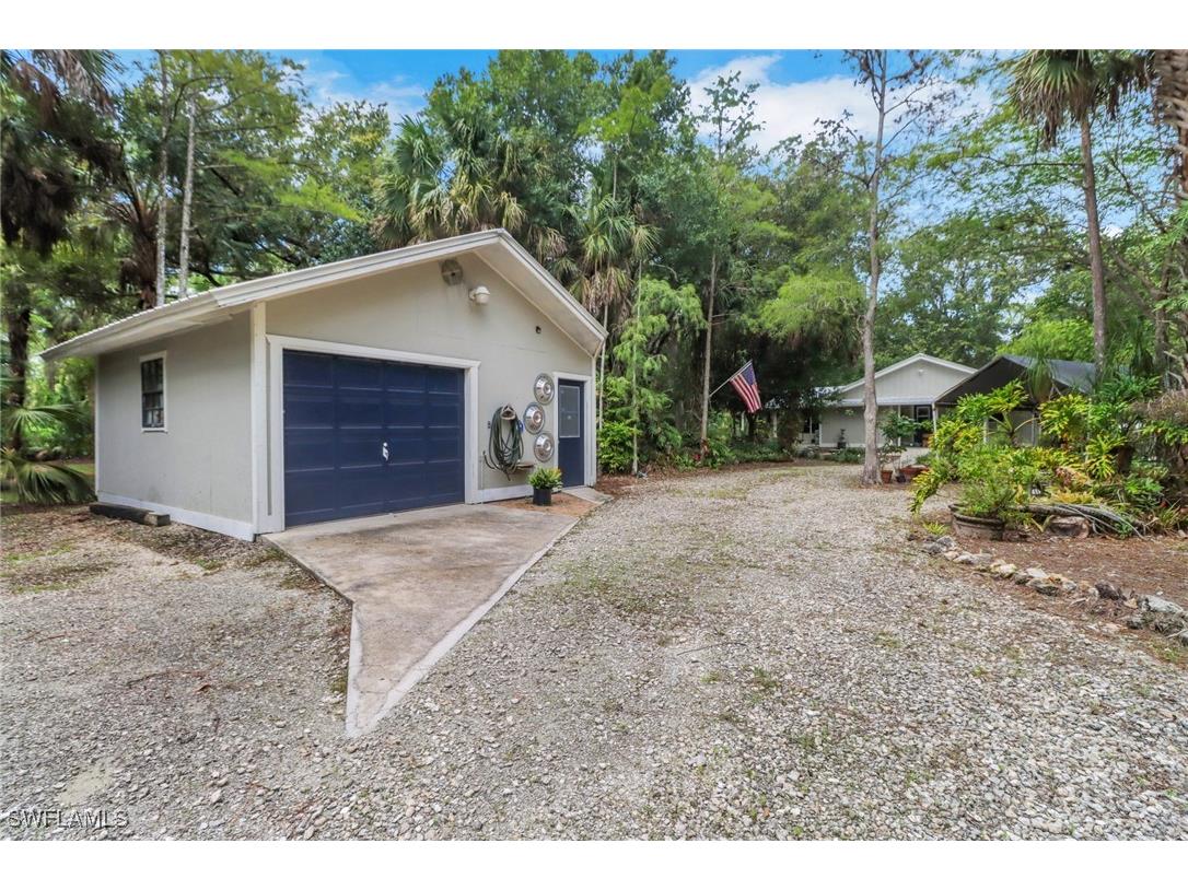 3110 10th Avenue SE Naples FL 34117 225075915 image40