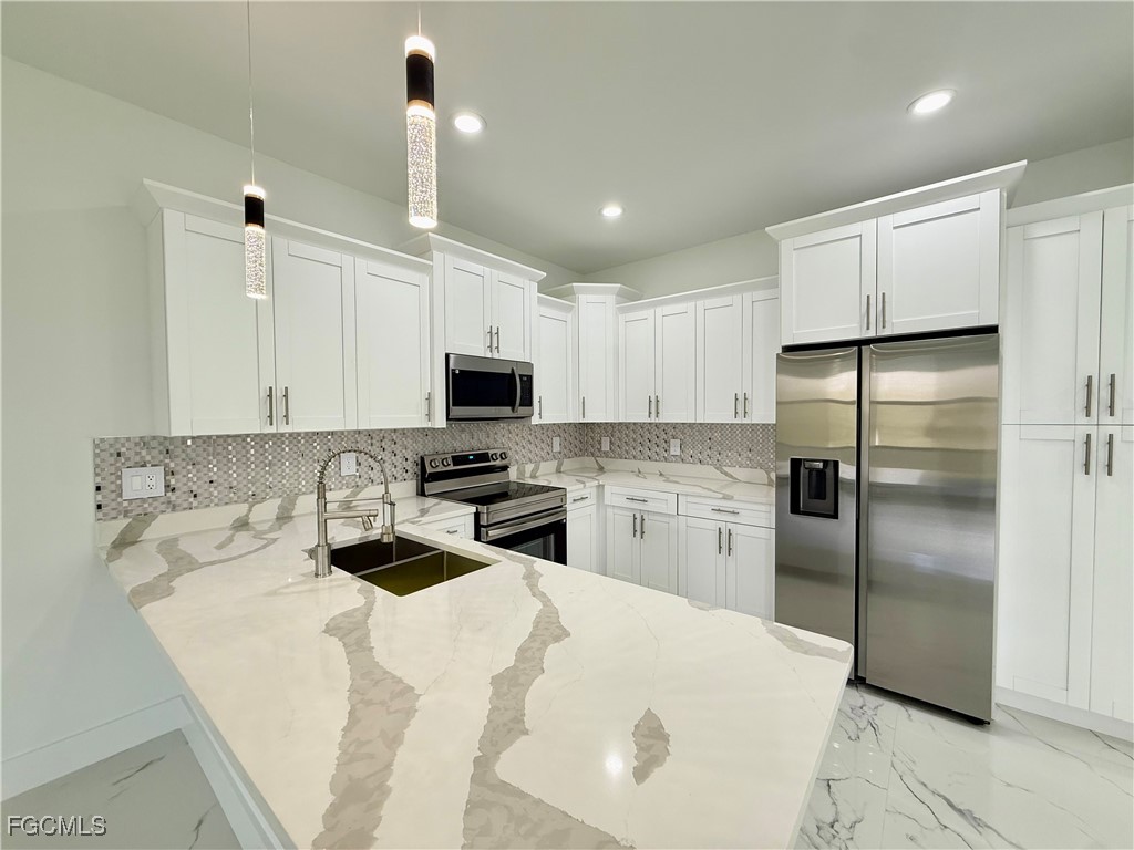 3110 33rd Street SW Lehigh Acres FL 33976 2025014225 image6