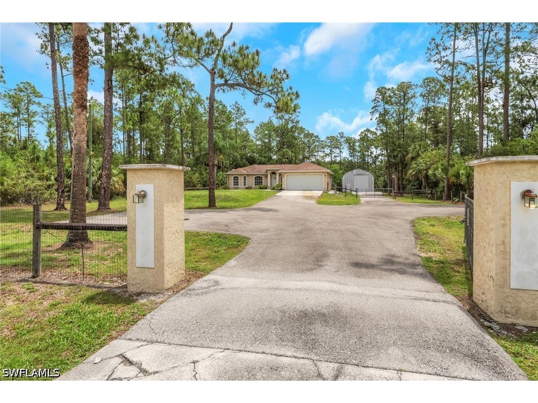 3110 Desoto Boulevard S Naples FL 34117 226019372 image1