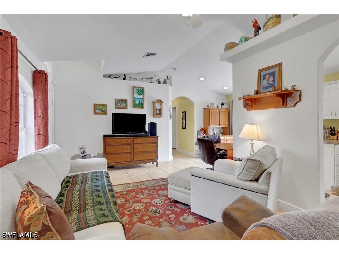 3110 Desoto Boulevard S Naples FL 34117 226019372 image6