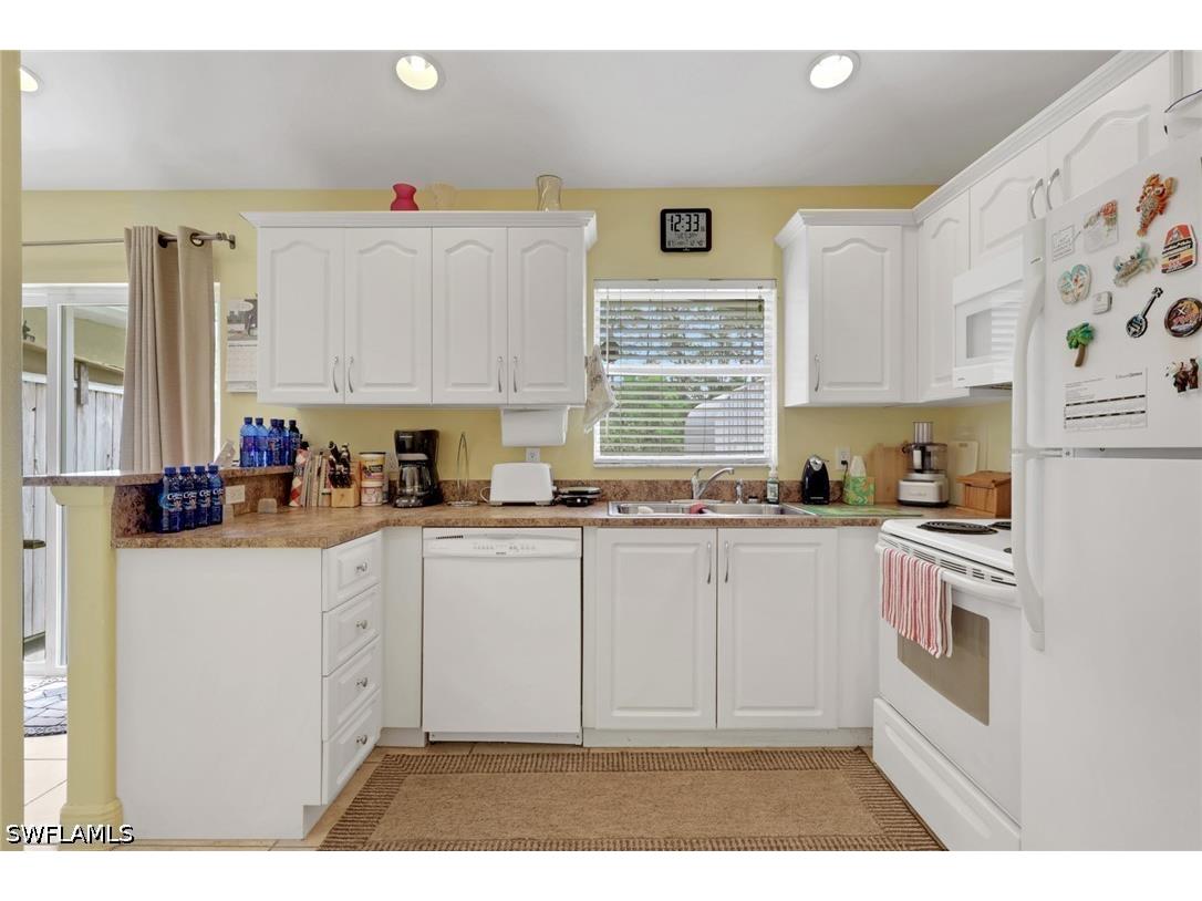3110 Desoto Boulevard S Naples FL 34117 226019372 image9