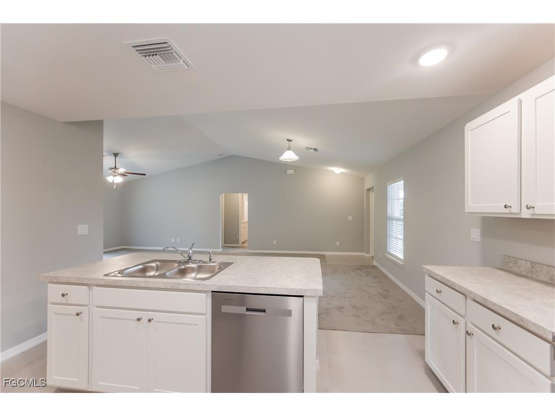 3111 62nd Street W Lehigh Acres FL 33971 2025007007 image5