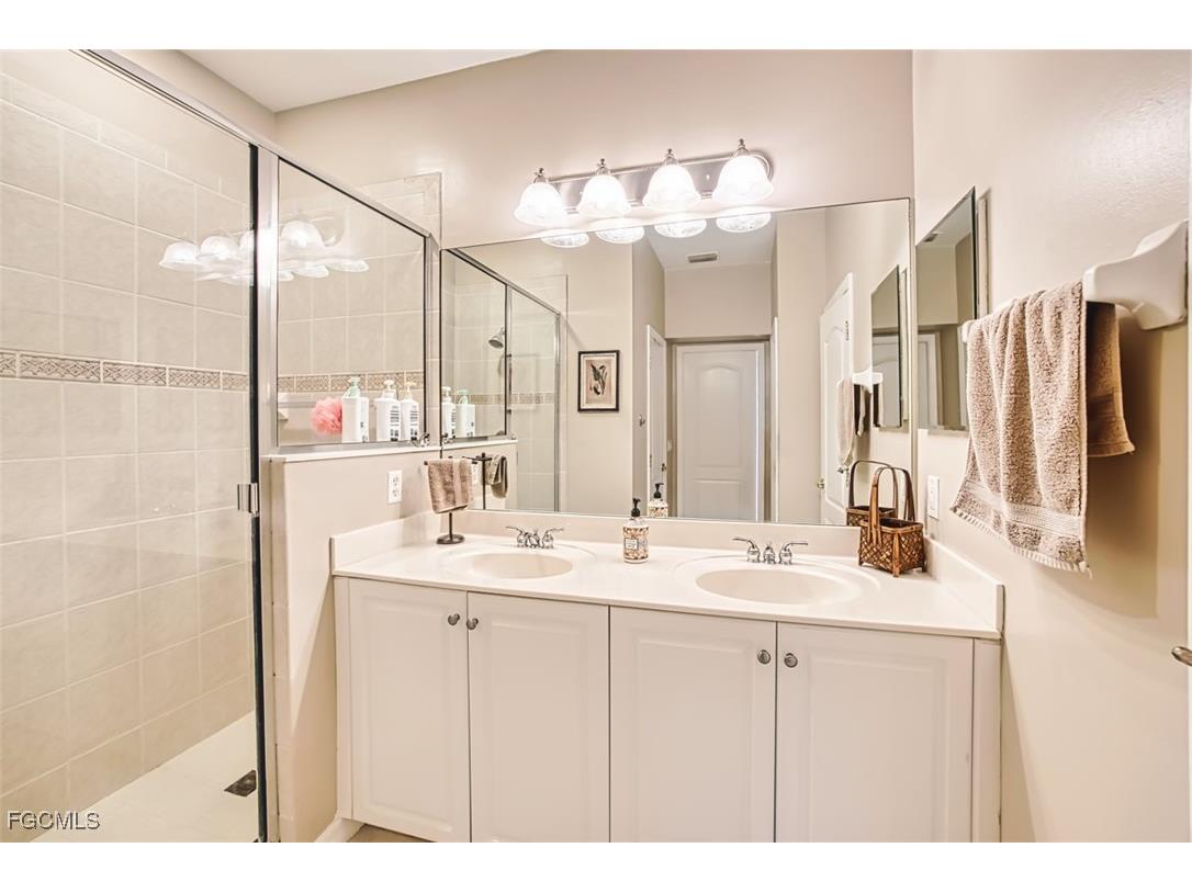 3111 Cottonwood Bend #1704 Fort Myers FL 33905 2025018214 image26