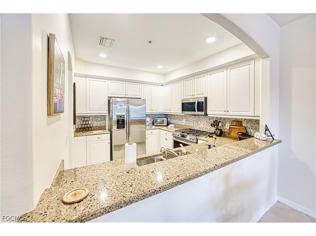 3111 Cottonwood Bend #1704 Fort Myers FL 33905 2026007824 image6