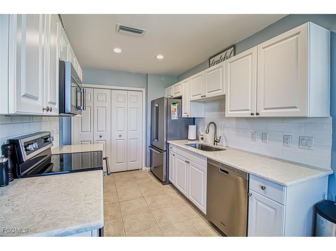 3111 Meandering Way #101 Fort Myers FL 33905 2025015886 image17