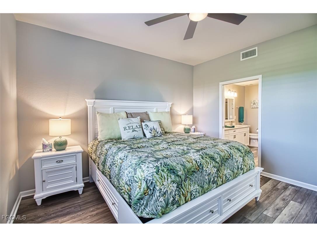 3111 Meandering Way #101 Fort Myers FL 33905 2025015886 image24