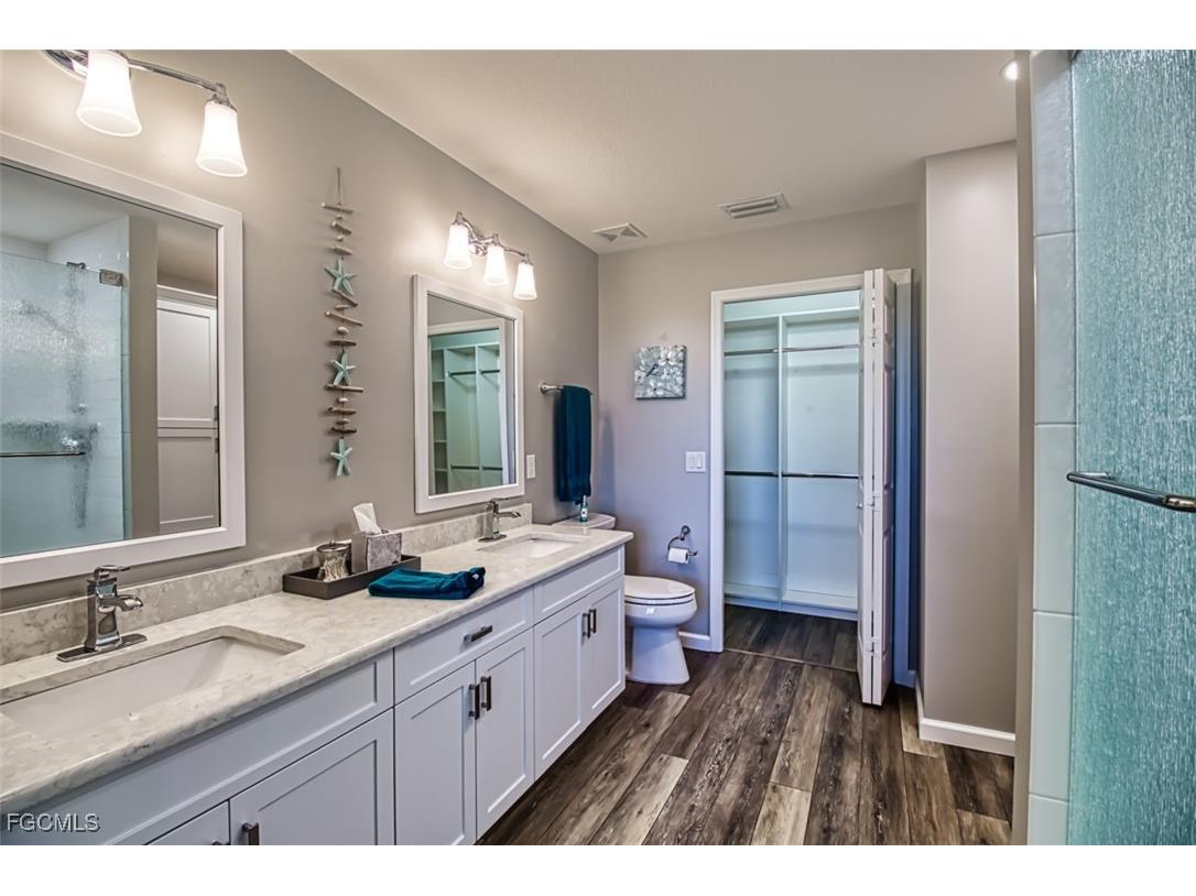 3111 Meandering Way #101 Fort Myers FL 33905 2025015886 image25