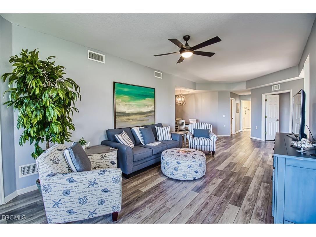 3111 Meandering Way #101 Fort Myers FL 33905 2025015886 image9
