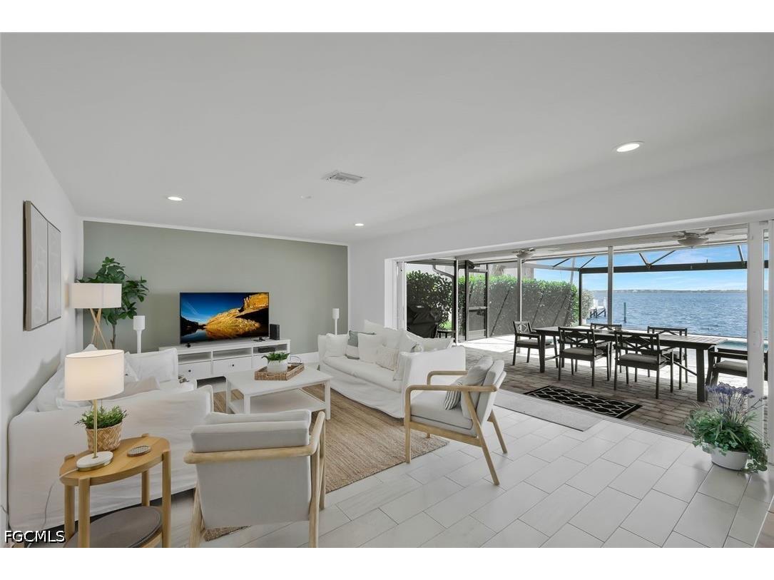 3111 SE 22nd Place Cape Coral FL 33904 2026012647 image23