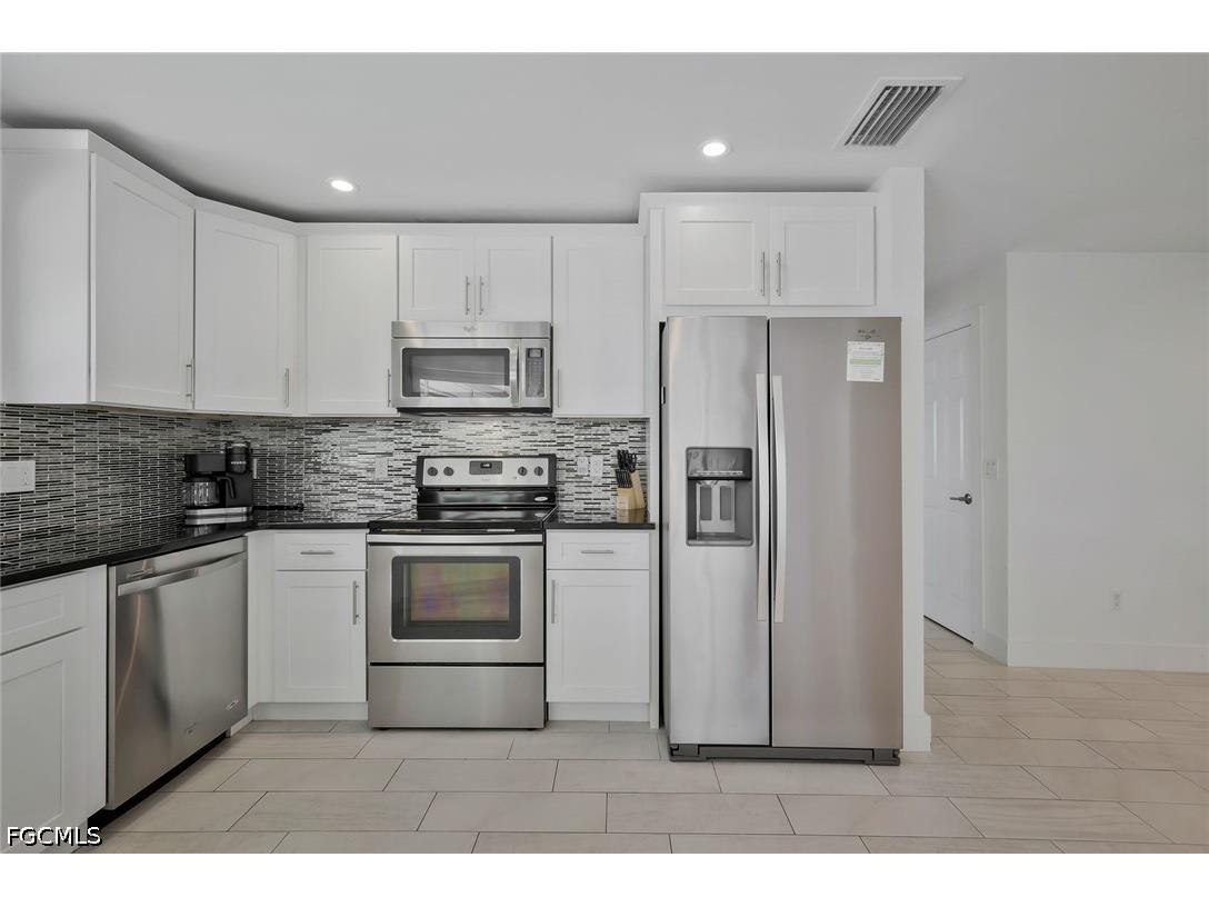 3111 SE 22nd Place Cape Coral FL 33904 2026012647 image28