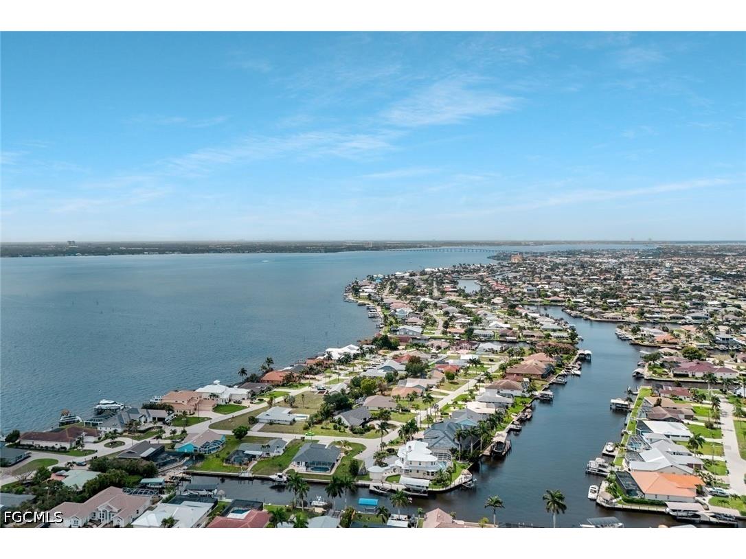 3111 SE 22nd Place Cape Coral FL 33904 2026012647 image42
