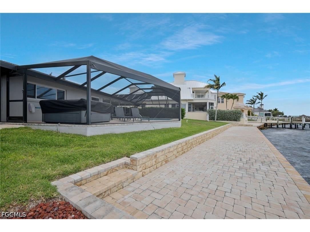 3111 SE 22nd Place Cape Coral FL 33904 2026012647 image7