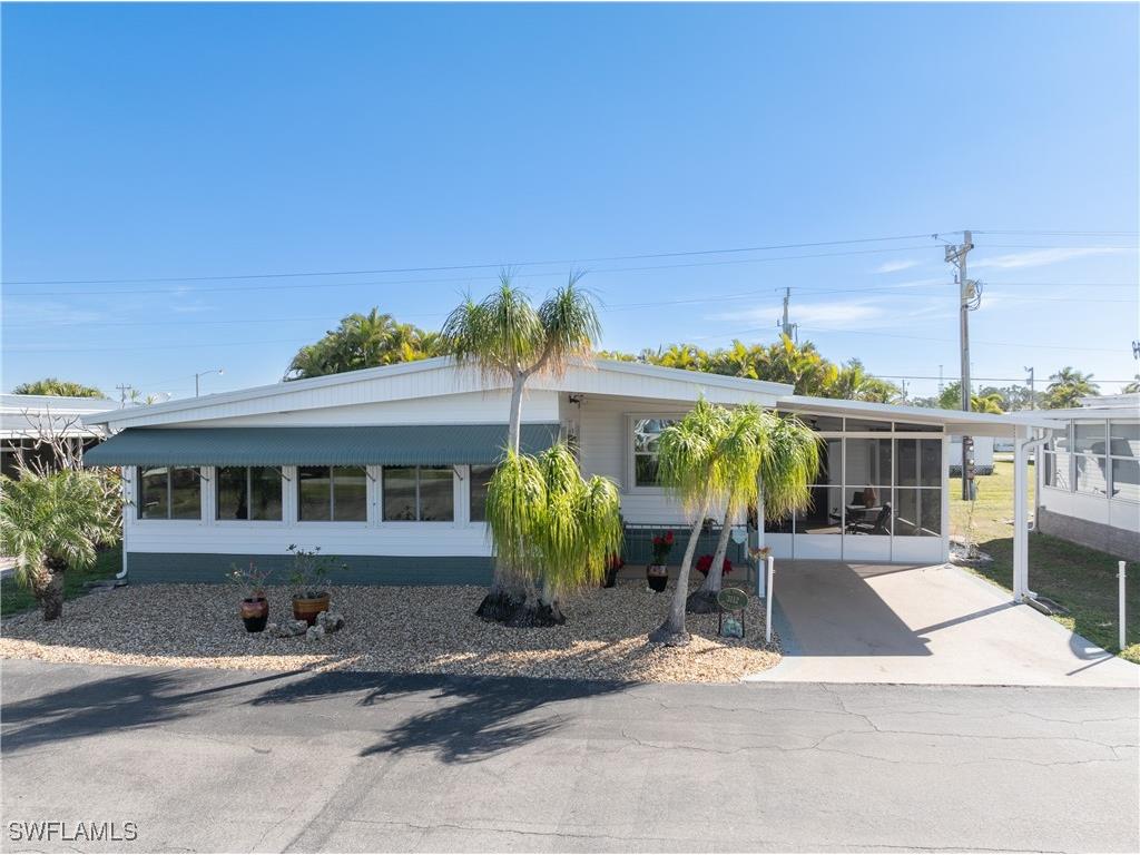 3112 Pluto Circle North Fort Myers FL 33903 225010133 image1