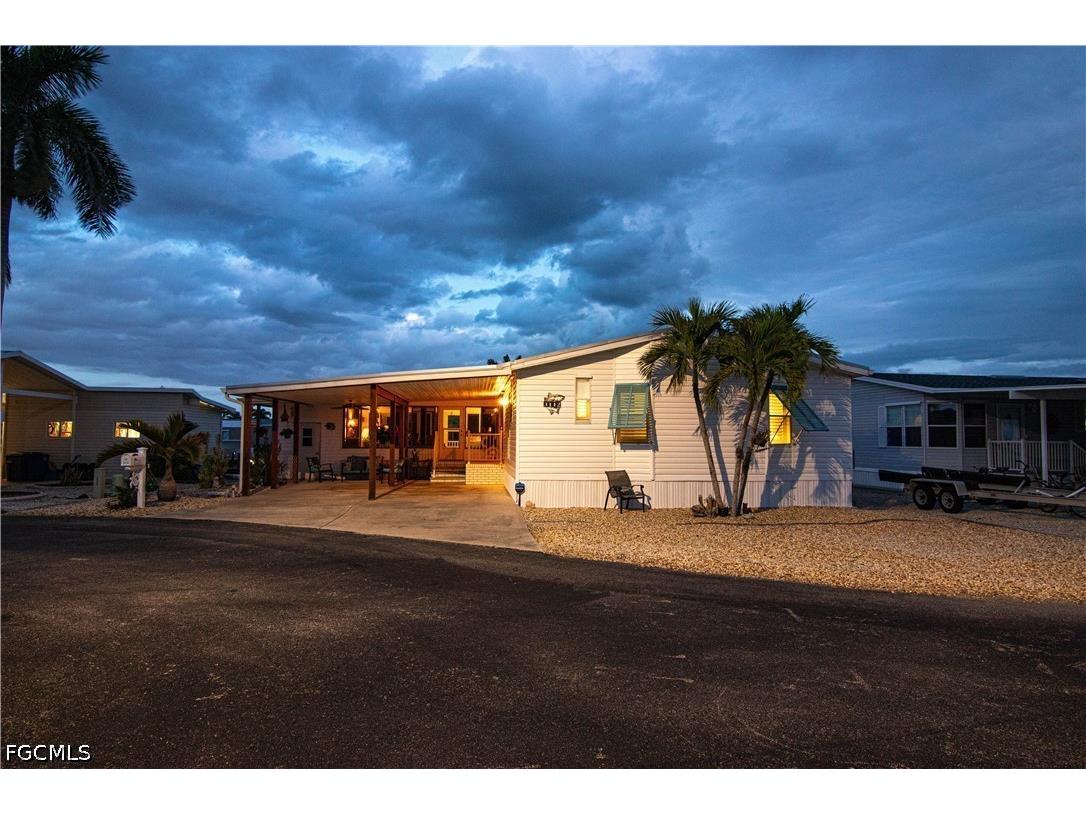 3112 Skipper Lane Saint James City FL 33956 2026016921 image1