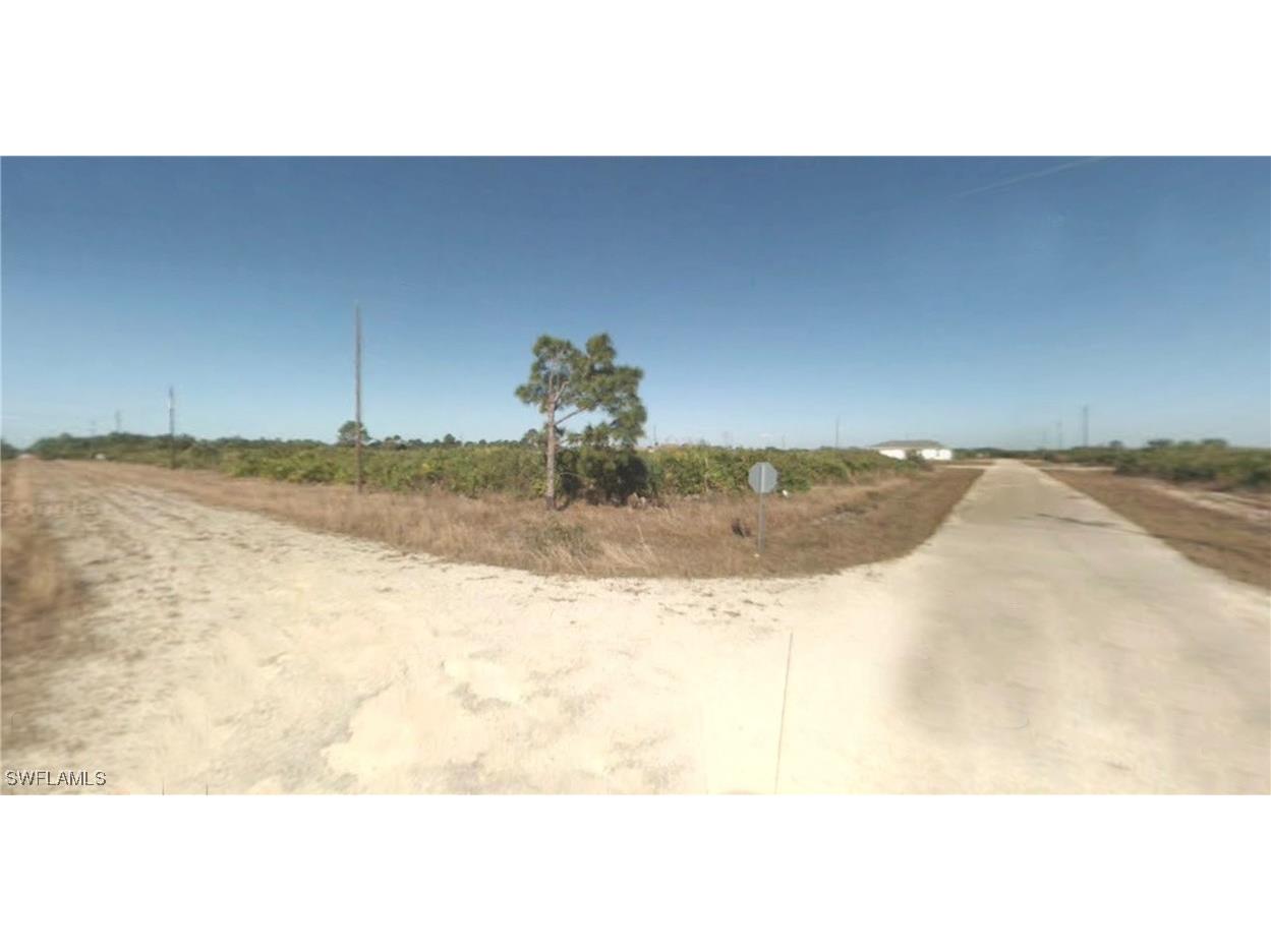 3114 72 Street W Lehigh Acres FL 33971 2025002014 image1