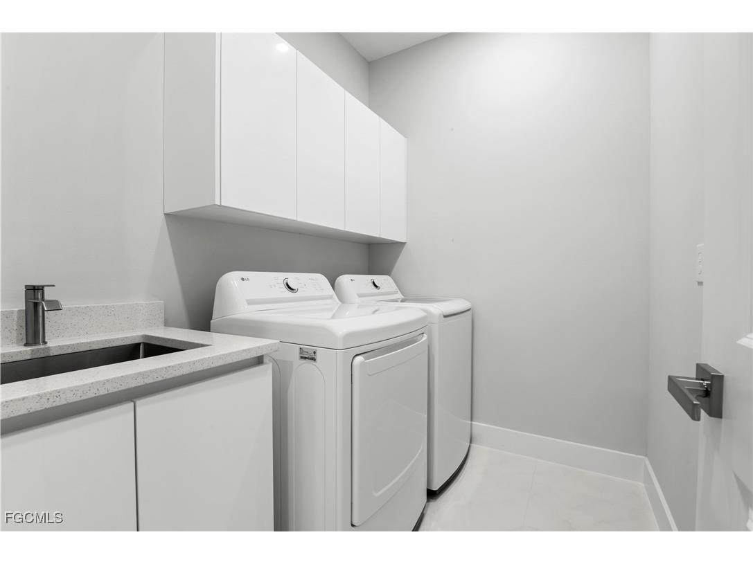 3114 Chiquita Boulevard N Cape Coral FL 33993 2025020928 image27