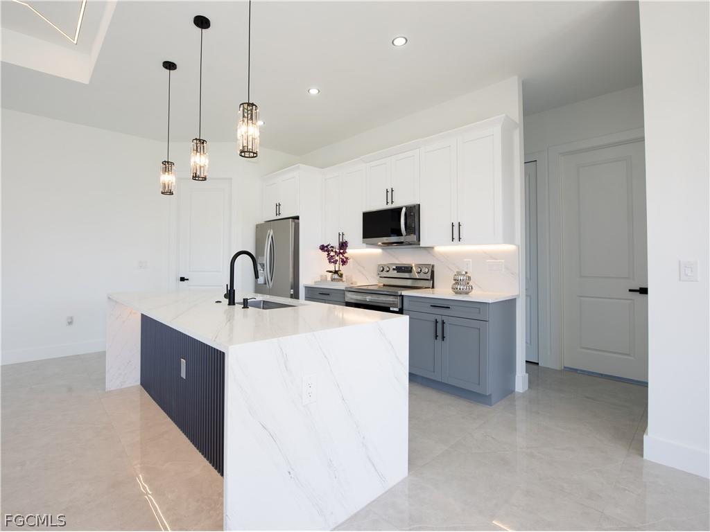 3115 2nd Street SW Lehigh Acres FL 33976 2026008290 image7