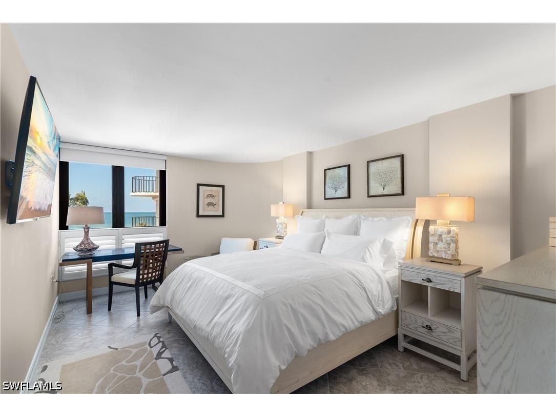 3115 Gulf Shore Boulevard N #203S Naples FL 34103 226025132 image18