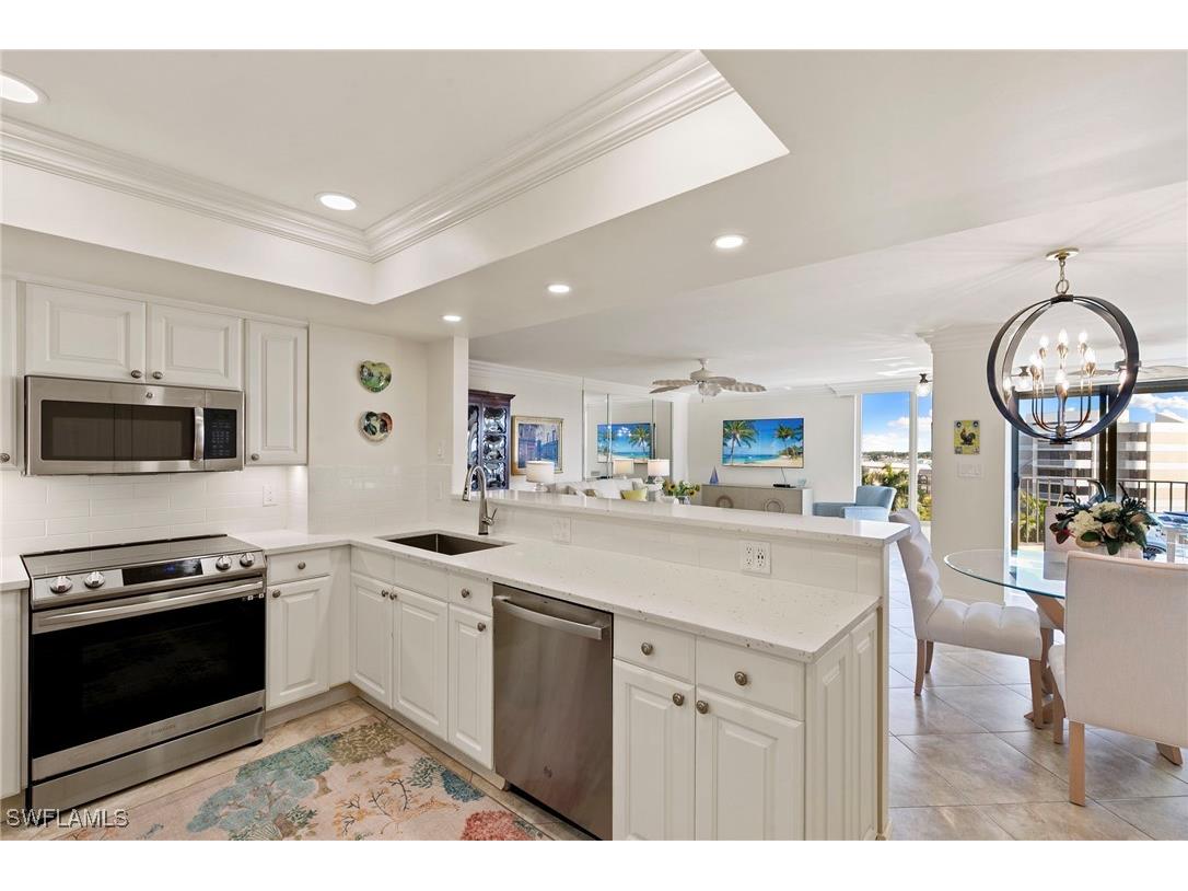 3115 Gulf Shore Boulevard N #501S Naples FL 34103 225079873 image9