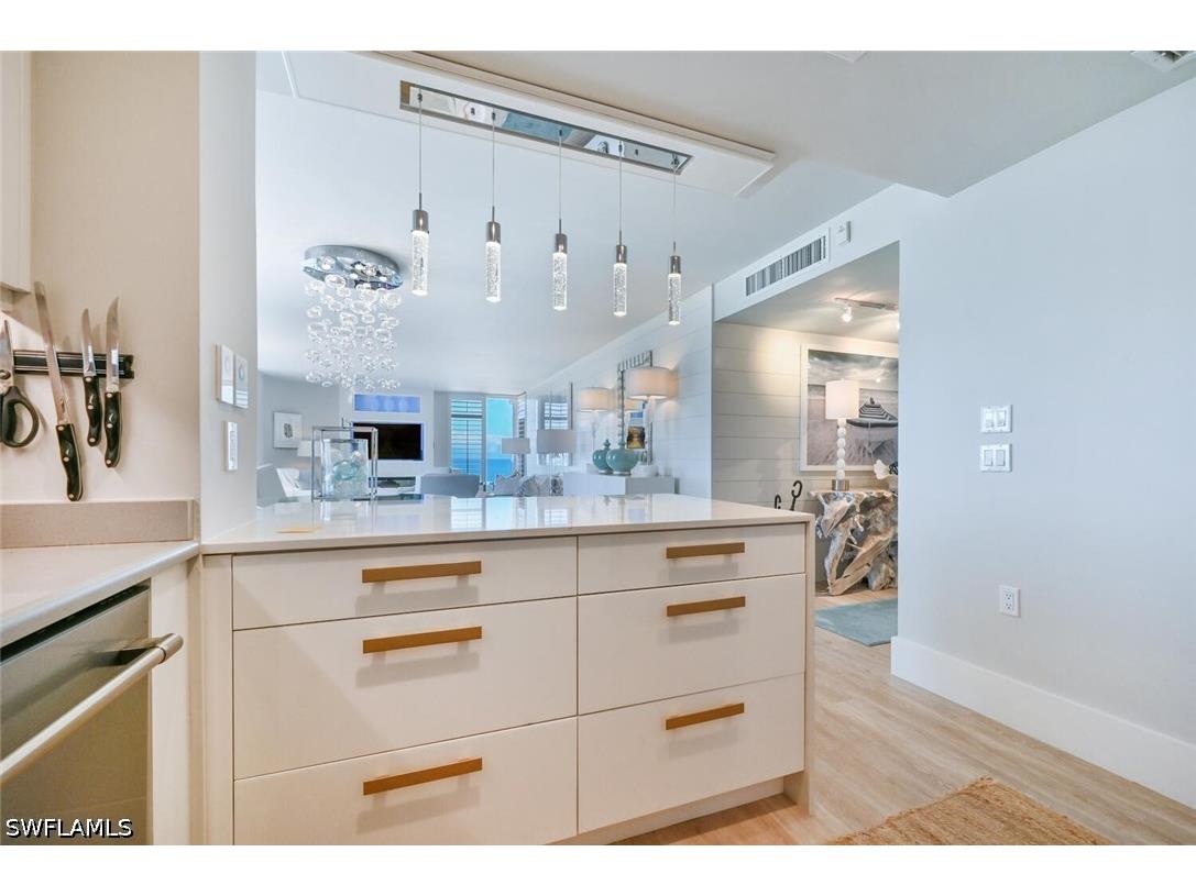 3115 Gulf Shore Boulevard N #608S Naples FL 34103 226017942 image12