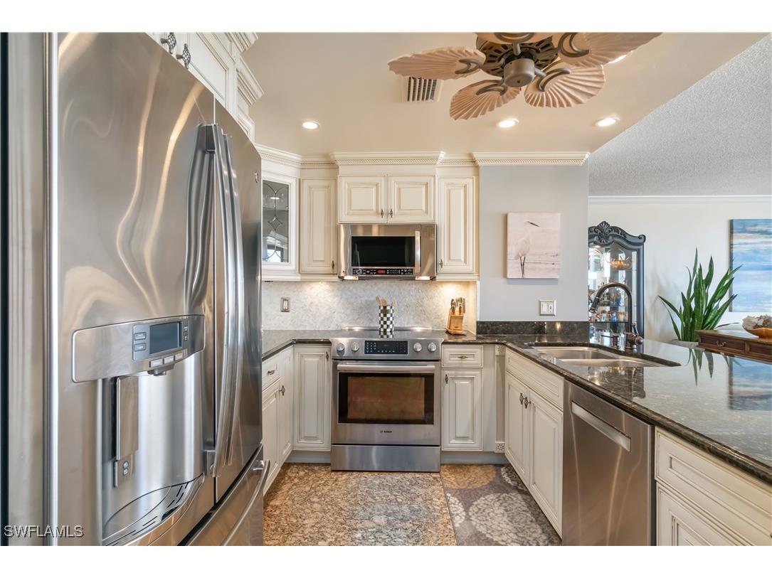 3115 Gulf Shore Boulevard N #701S Naples FL 34103 225077635 image10