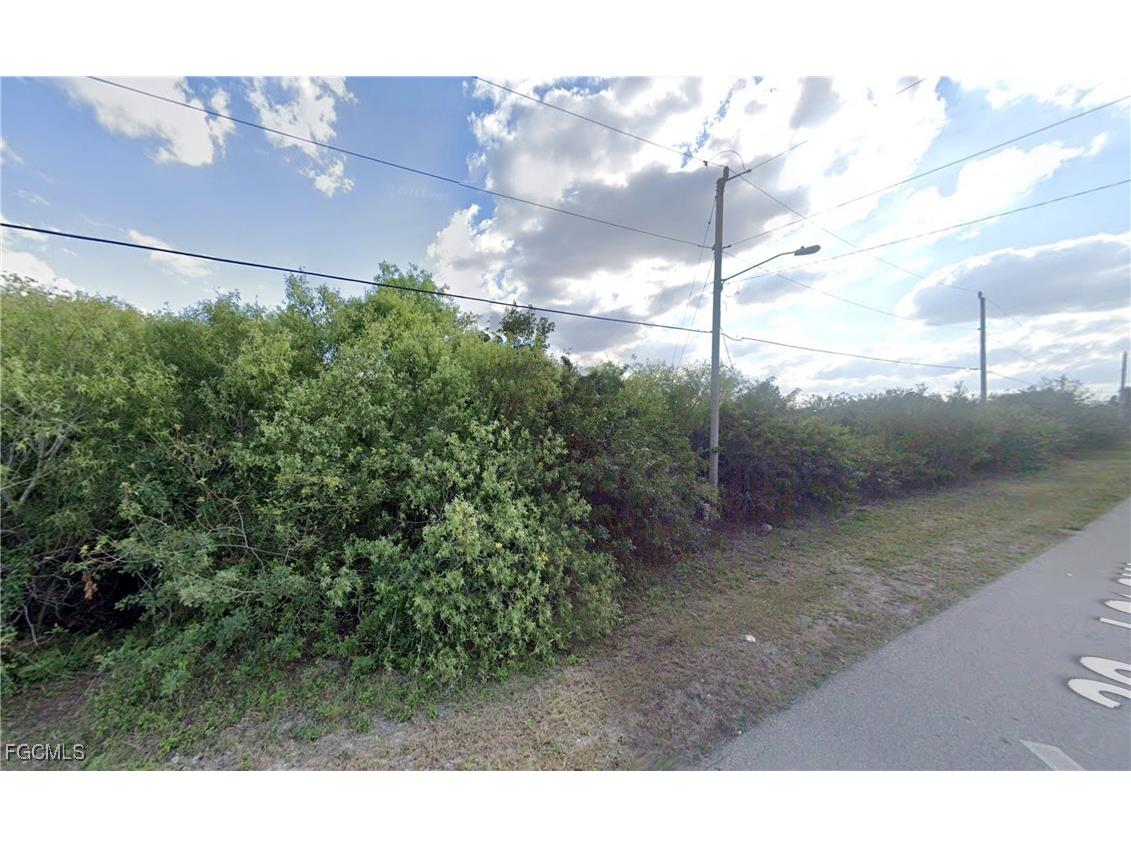 3117 32nd Street SW Lehigh Acres FL 33976 2025000712 image3