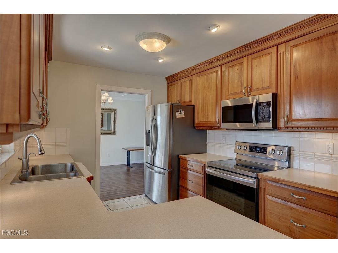 3117 SE 19th Avenue Cape Coral FL 33904 2025019568 image20