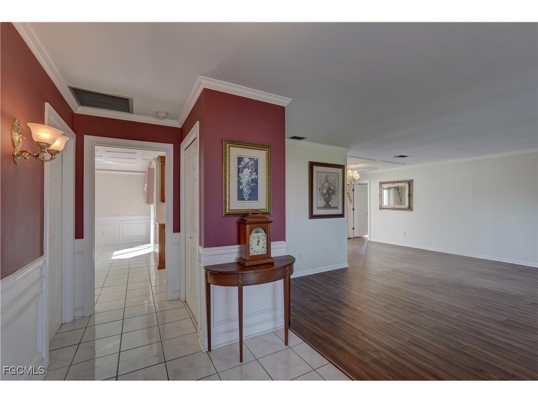 3117 SE 19th Avenue Cape Coral FL 33904 2025019568 image5