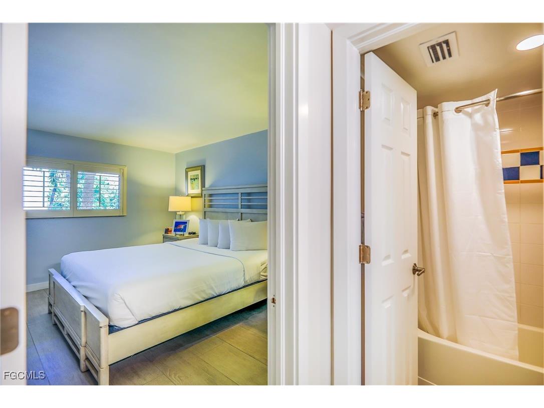 3117 Tennis Villas Captiva FL 33924 2025016323 image13