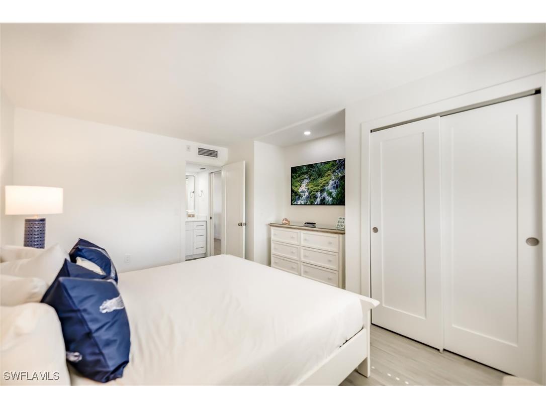 3119 Tennis Villas Captiva FL 33924 225058929 image17