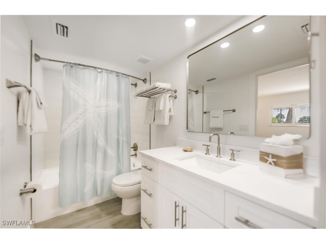 3119 Tennis Villas Captiva FL 33924 225058929 image18