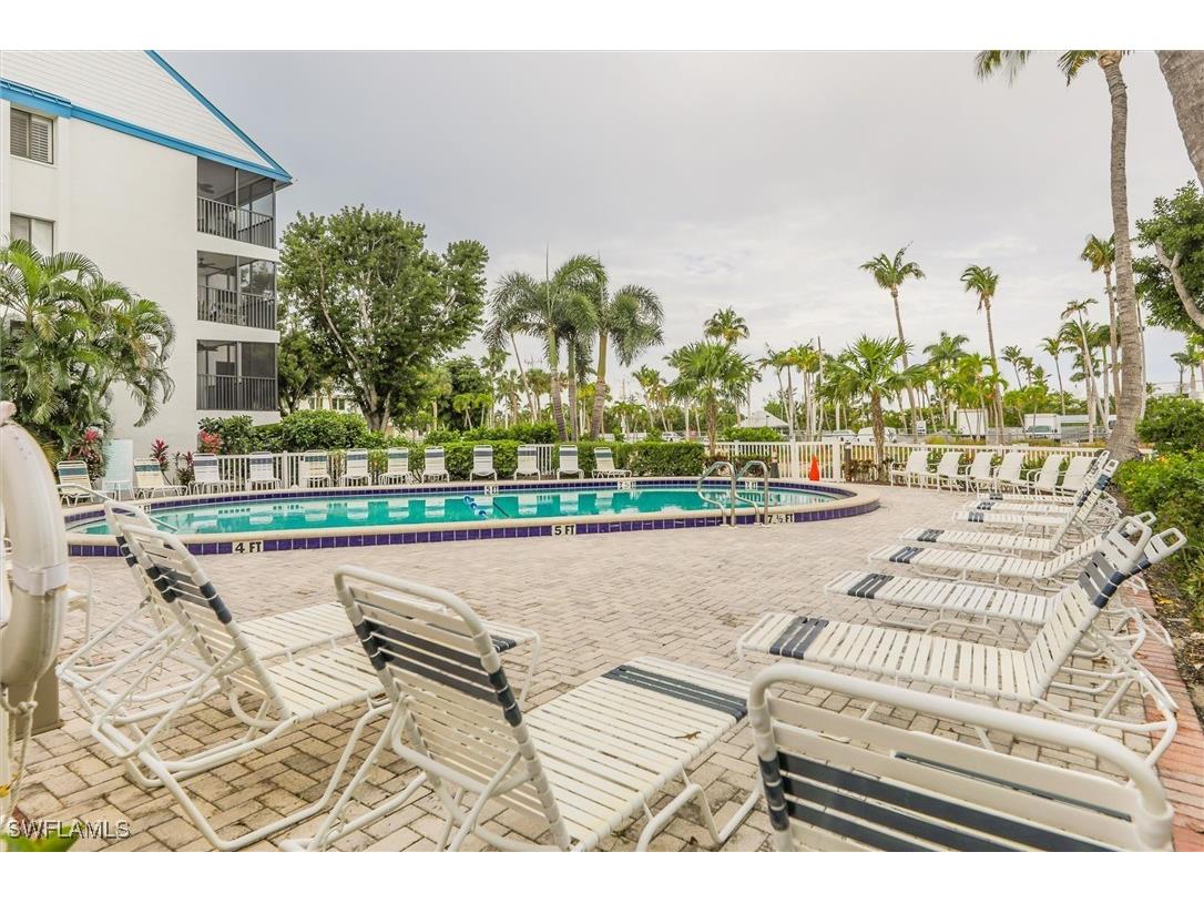 3119 Tennis Villas Captiva FL 33924 225058929 image25