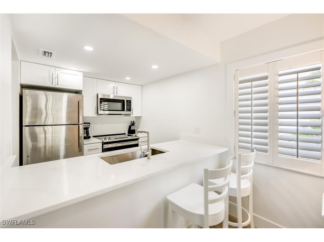 3119 Tennis Villas Captiva FL 33924 225058929 image9