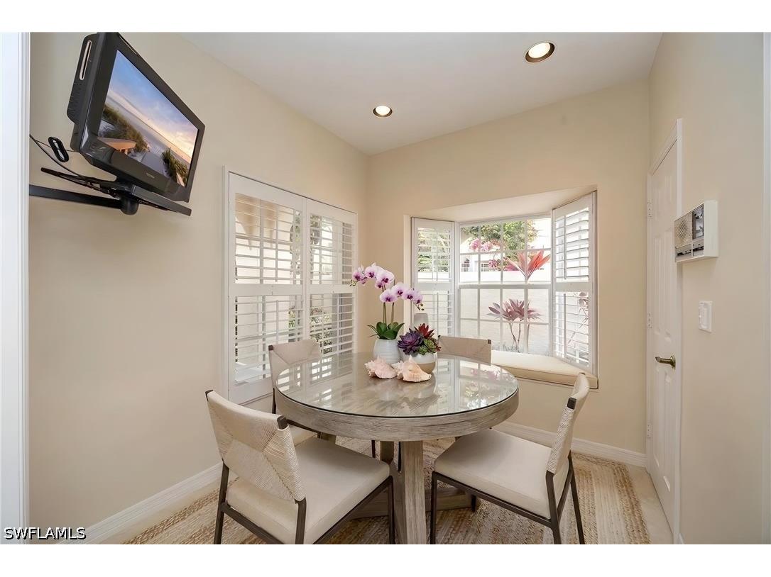 312 Carlton Place #29 Naples FL 34108 226012835 image4