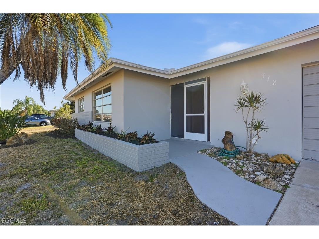 312 Hollywood Street Lehigh Acres FL 33936 2026004113 image6