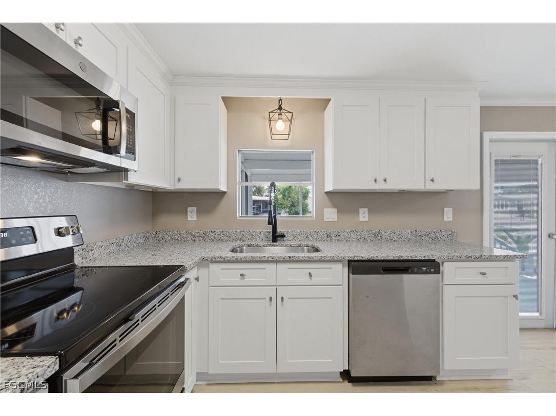 312 Nicklaus Boulevard North Fort Myers FL 33903 2026012592 image8