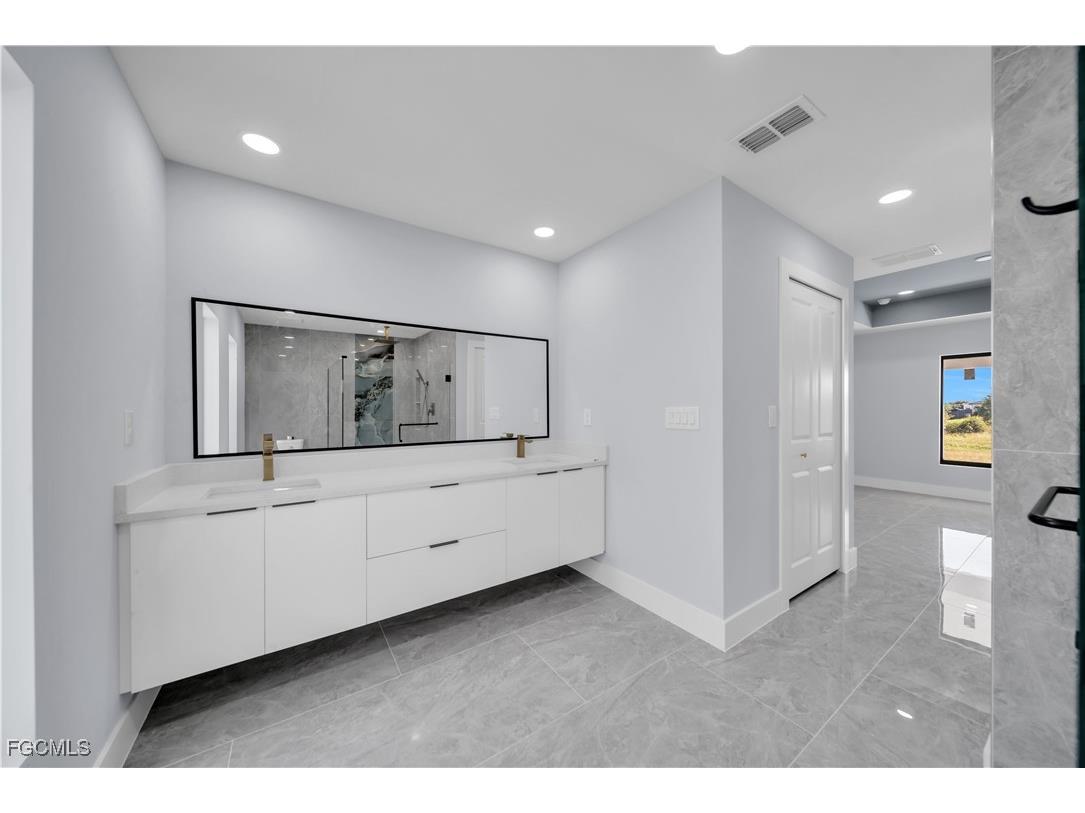 312 Pembroke Street Lehigh Acres FL 33974 2025019750 image27