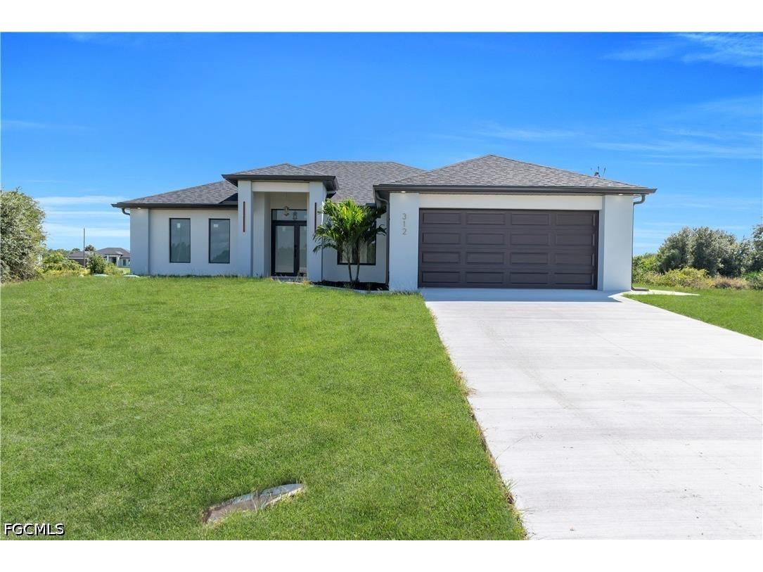 312 Pembroke Street Lehigh Acres FL 33974 2026029620 image1