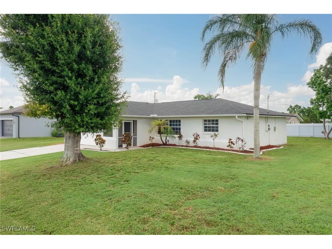 312 SE 25th Terrace Cape Coral FL 33904 224065863 image1