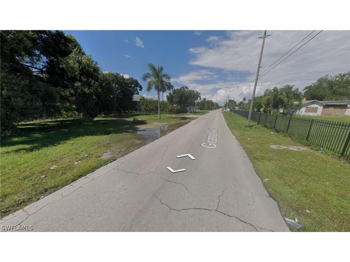 3120 Grand Avenue Fort Myers FL 33901 226010142 image1