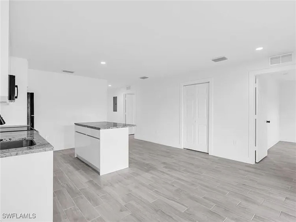 3120 Peters Avenue Naples FL 34112 225081628 image4