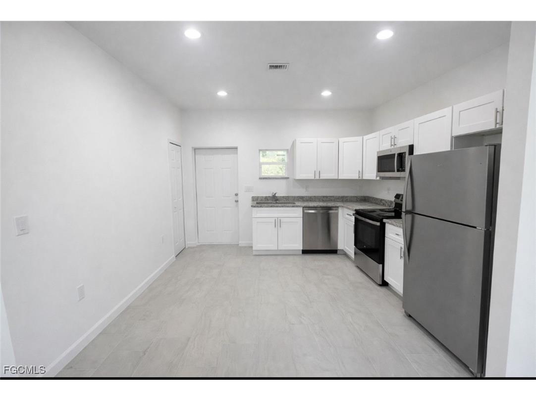 3121 24th Street SW Lehigh Acres FL 33976 2026005267 image4