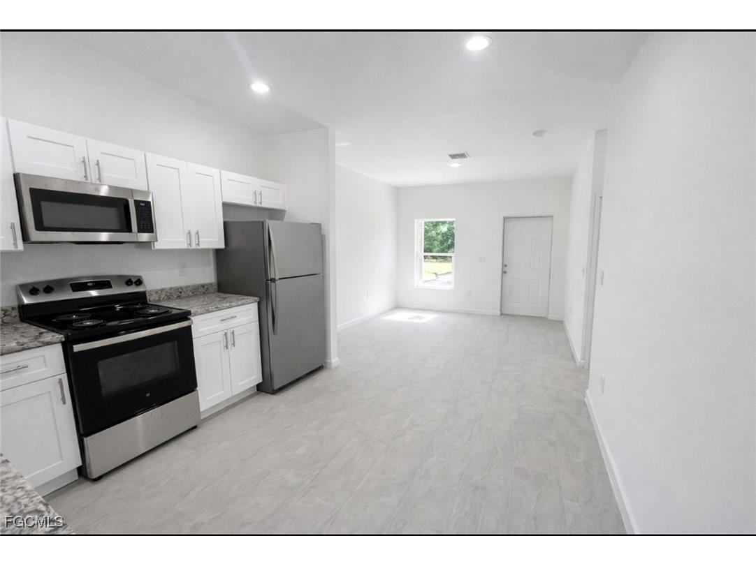3121 24th Street SW Lehigh Acres FL 33976 2026005267 image5