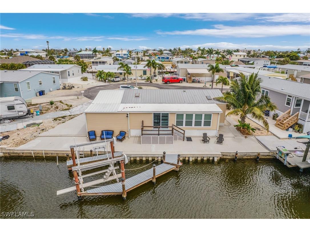 3121 Binnacle Lane Saint James City FL 33956 224028107 image1