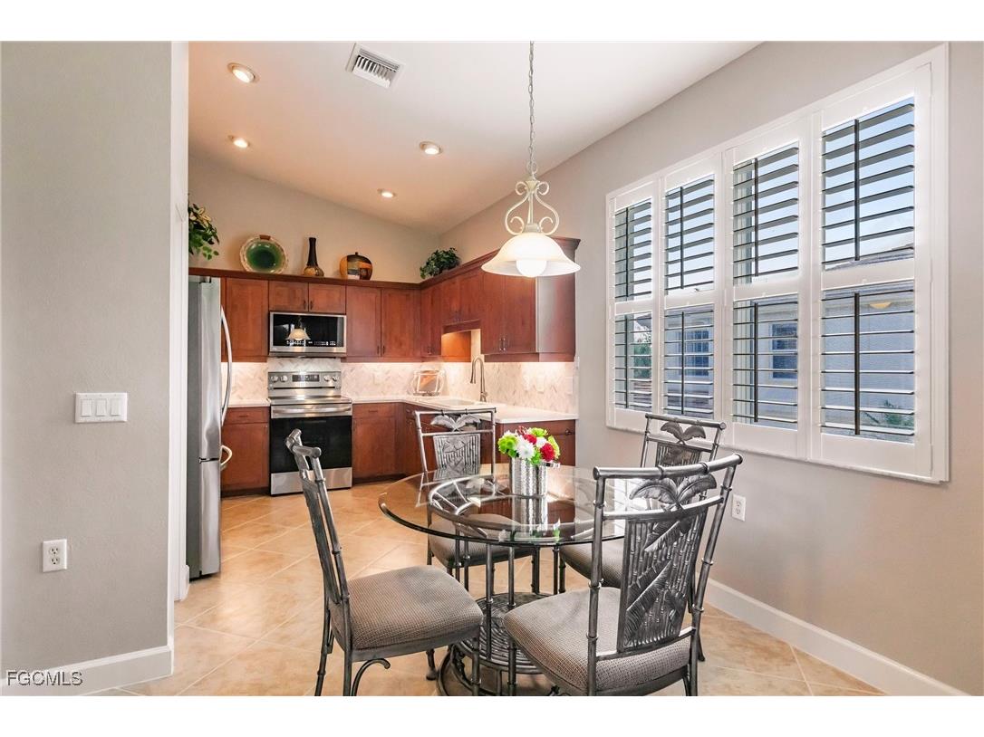 3121 Meandering Way #201 Fort Myers FL 33905 2025017279 image12