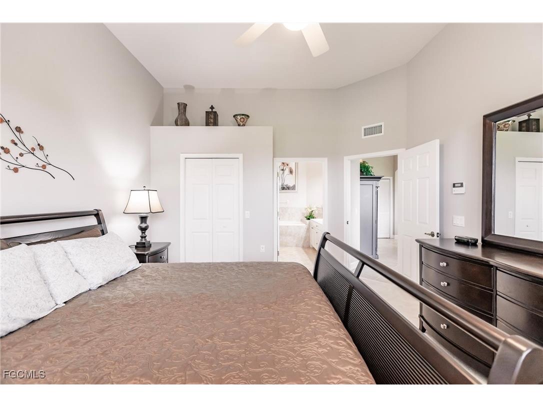 3121 Meandering Way #201 Fort Myers FL 33905 2025017279 image17