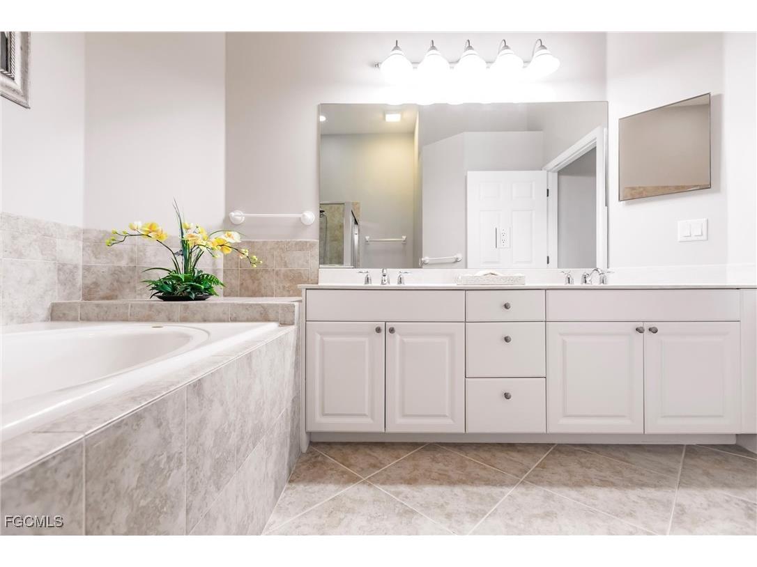 3121 Meandering Way #201 Fort Myers FL 33905 2025017279 image21