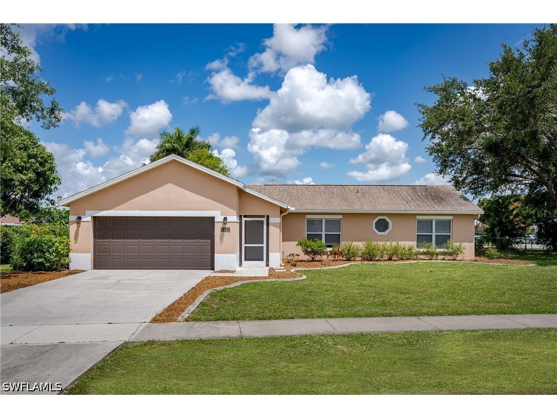 3121 Orange Grove Trail Naples FL 34120 226017859 image1