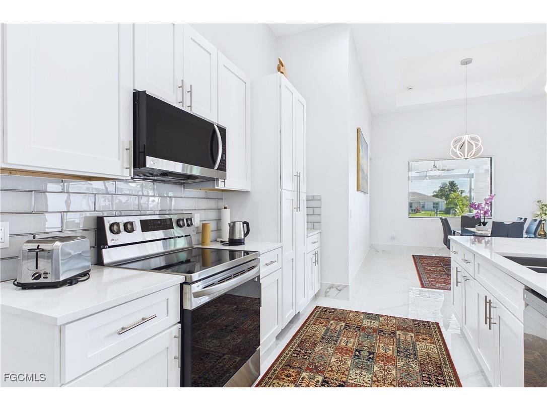 3121 SW 26th Place Cape Coral FL 33914 2026005703 image23